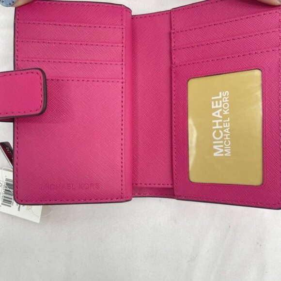 NEW MICHAEL KORS Jet Set Travel Medium Bifold Zip Wallet Leather Dragon Fruit - Picture 3 of 12